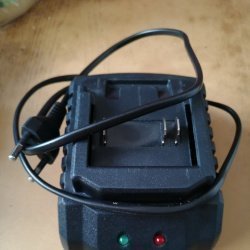 Интеллектуальное зарядное устройство SON-1206D