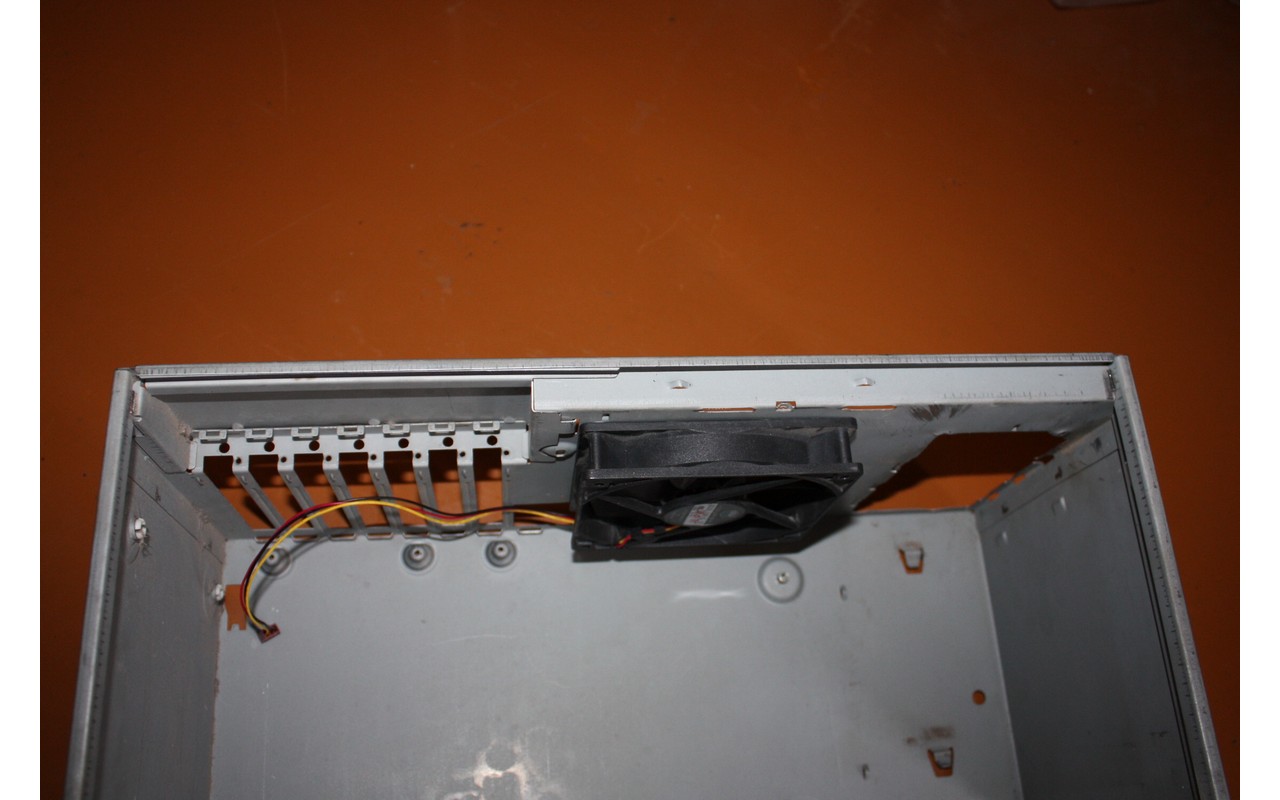 Защитная сетка-решетка 120х120 мм на вентилятор для корпуса системного .